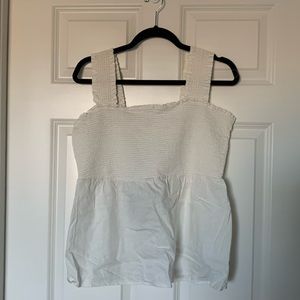 Market & Spruce sleeveless smocked linen top. Size Large. Color white.